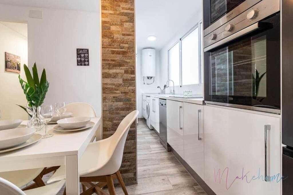 Apartamento 1 En Estadio Sevilla 6 Plazas Y Metro Eksteriør billede