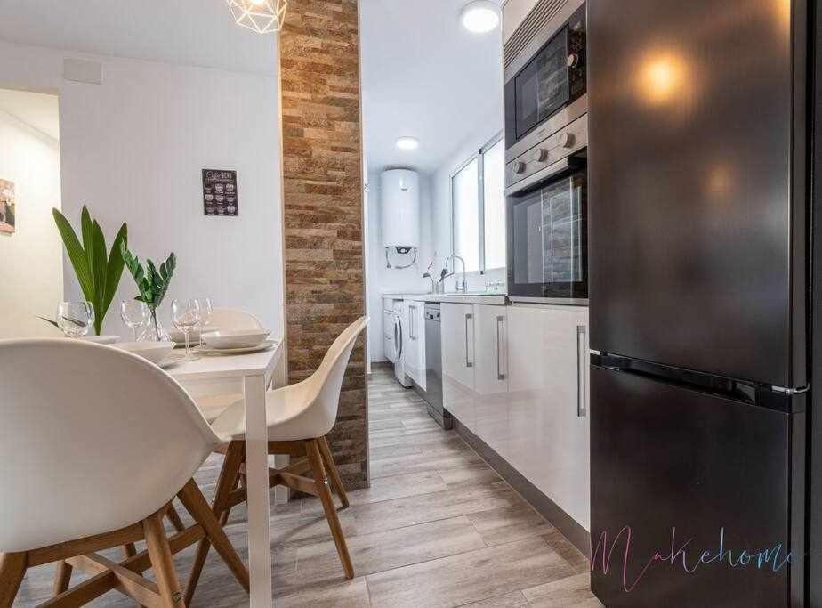 Apartamento 1 En Estadio Sevilla 6 Plazas Y Metro Eksteriør billede
